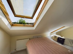 bed 7- click for photo gallery